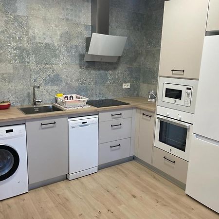 Apartamentos Gyc Vistas A Santo Domingo ليون المظهر الخارجي الصورة